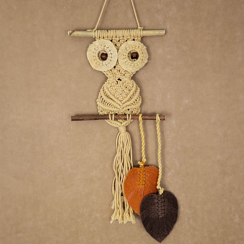 OWL CROCHET WALL HANGING 2315