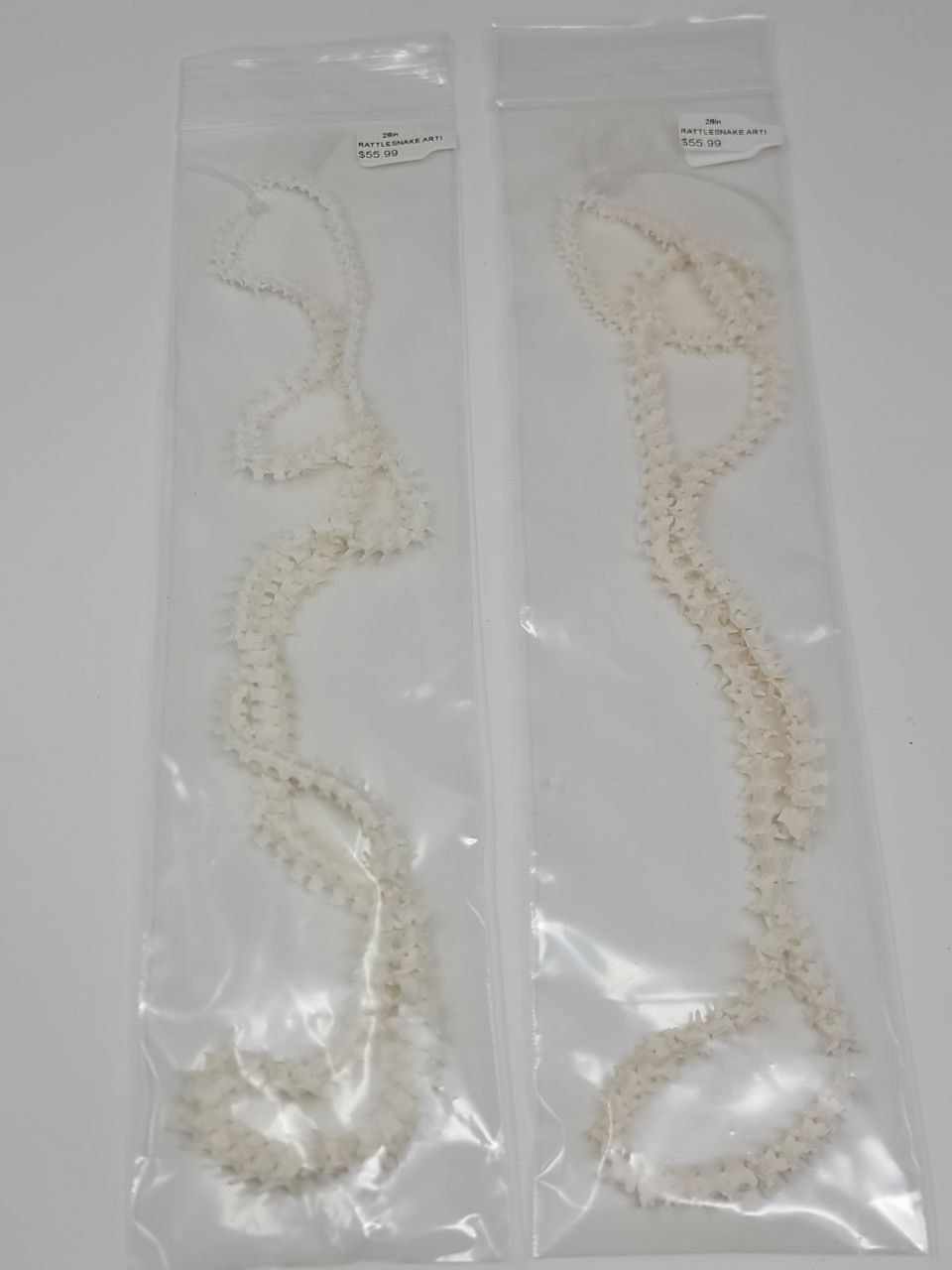 RATTLESNAKE ARTICULATED VERTEBREA BACKBONE 28-36in AVE LENGTH APPROXIMATELY 5PC PER INCH AK22-400 11