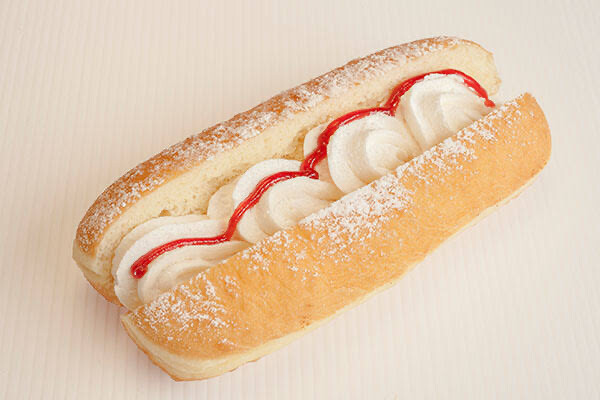 Pandoro Custard &amp; Cream Doughnut (Doughnut pata me te kirīmi)
