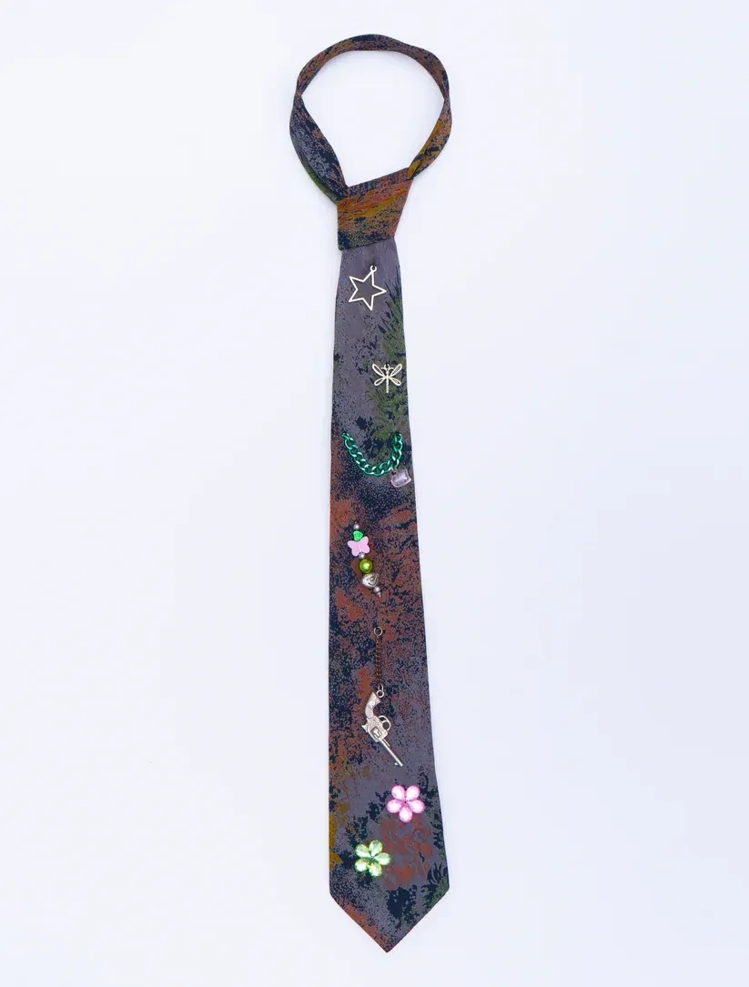 Charm tie ★04
