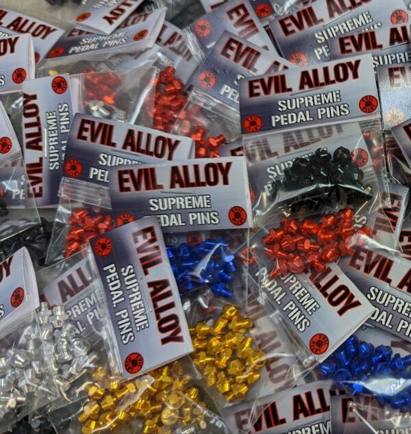 Evil Alloy - Evil Squares pedal Pins