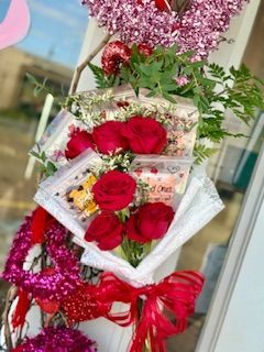Loaded Tea Pack Arm Bouquet