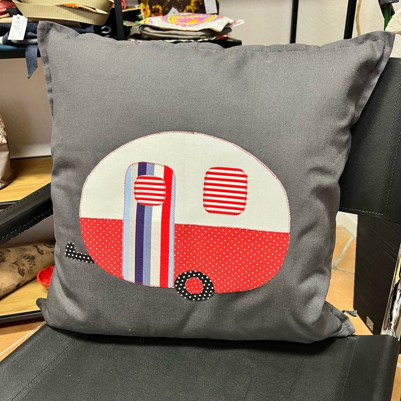 Kissen mit Applikation „Camper“