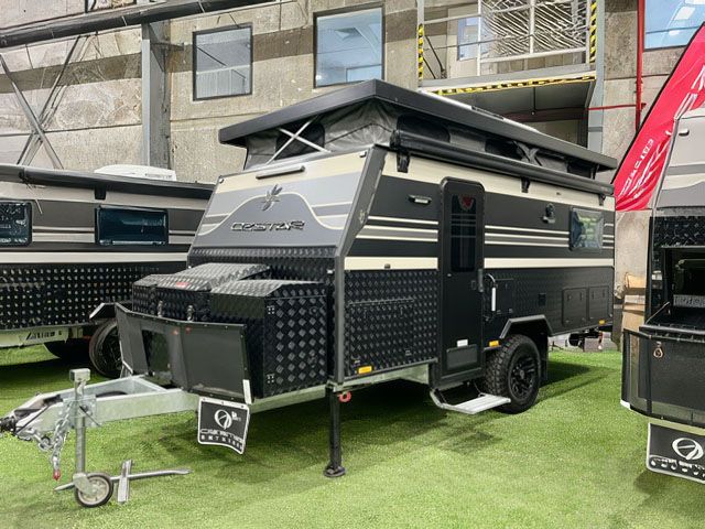 OZ STAR 15FT FAMILY POP TOP CARAVAN