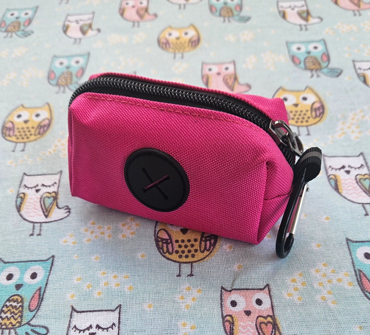 Canvas bag dispenser
