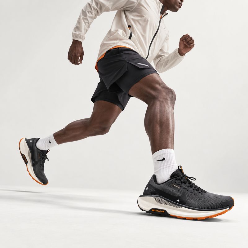 Nike Pegasus Trail 5 – Black/Off-White/Orange