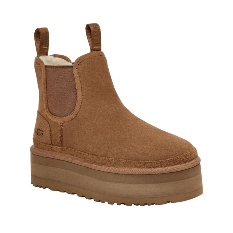 UGG Neumel Platform Chelsea Boots in Chestnut - Front Three-Quarter View