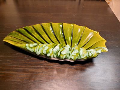 Vintage 1947 Clamshell Ashtray