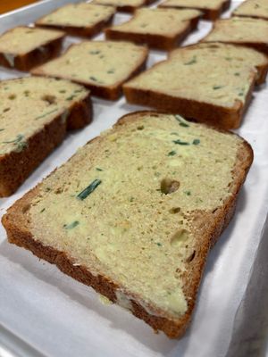 Einkorn Garlic Bread