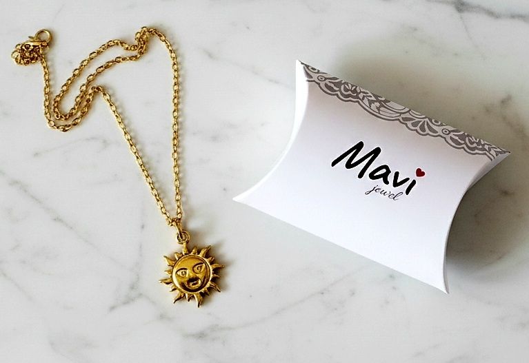 Collana donna con pendolo sole