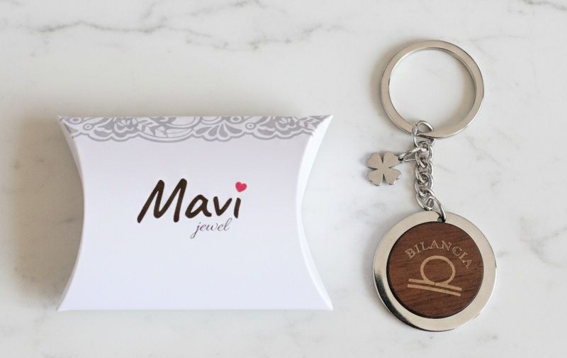 Portachiavi bilancia in acciaio e legno