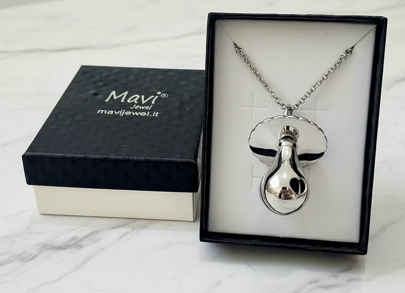 Collana donna con pendolo richiamo degli angeli con incisione laser