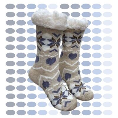 Women&#39;s Tan Plush Sherpa Blue Heart Socks