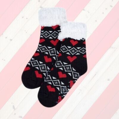 Women&#39;s Black Plush Sherpa Red Hearts Socks