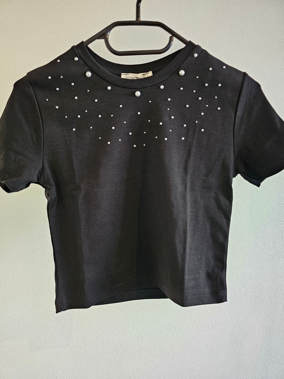 Basic T-Shirt mit Perlen