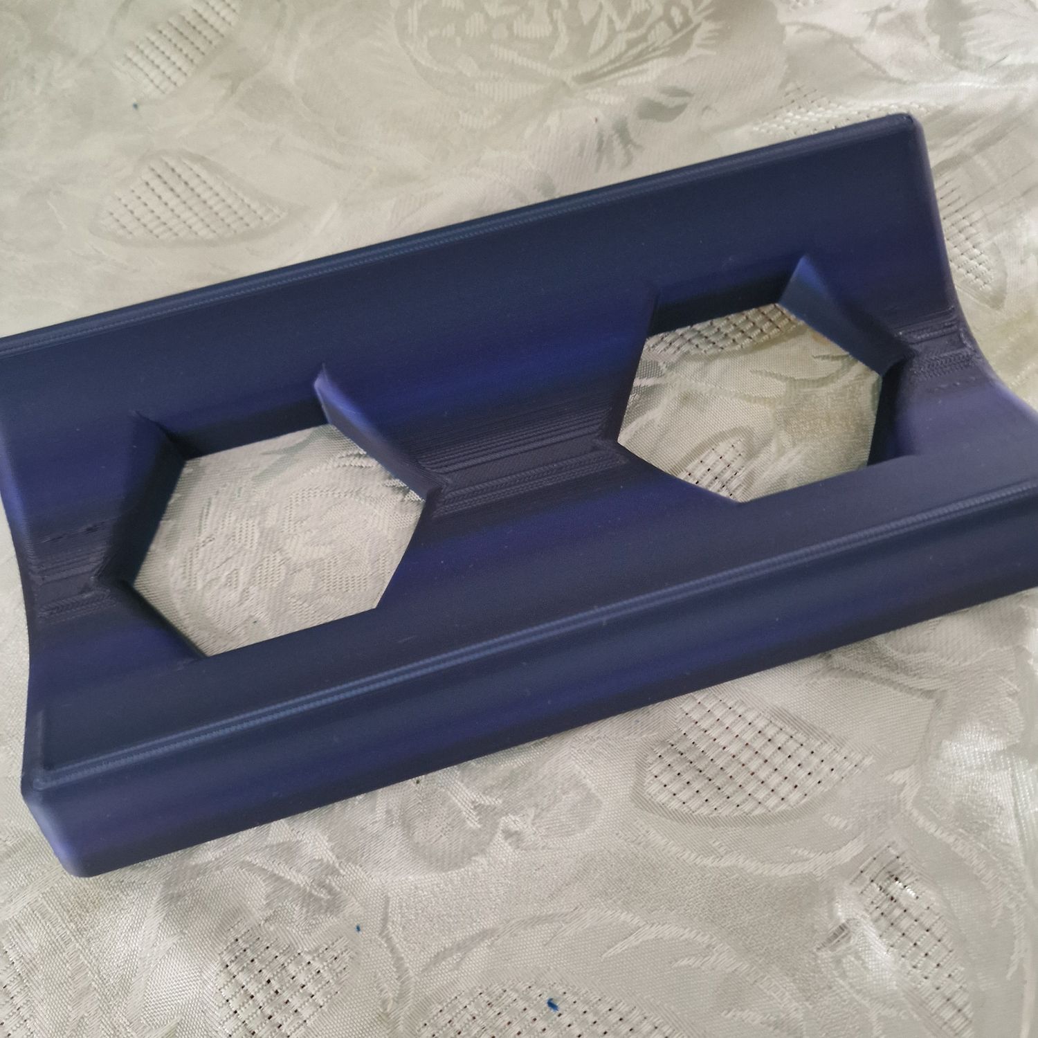 Medium size solid cradle