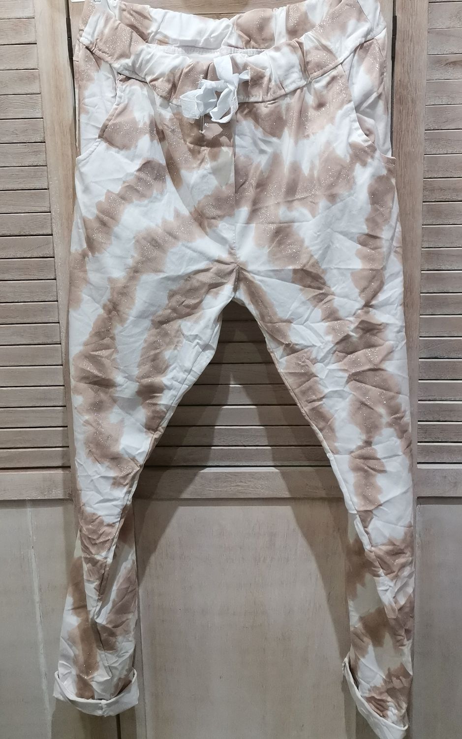 Pantalon blanc et beige