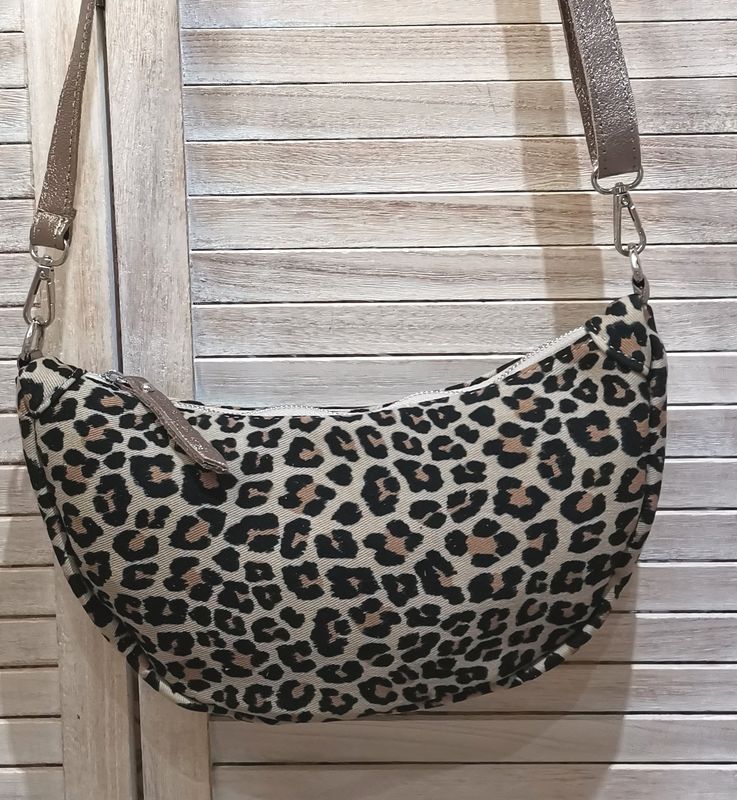 Sac bandoulière en forme de lune Léopard beige