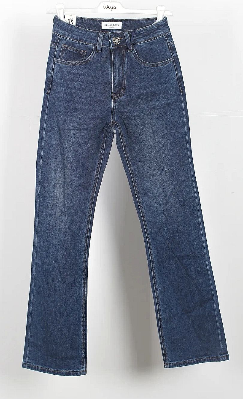 Jeans bouton marguerite