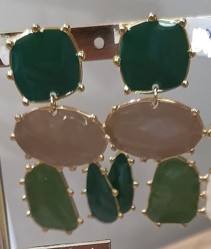 Boucles d&#39;oreilles en acier inoxydable, cactus vert et taupe