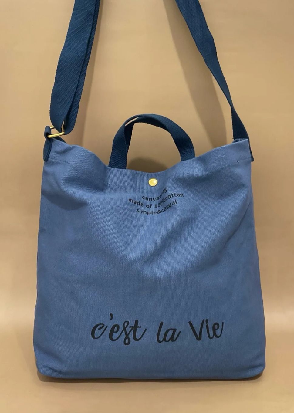 Sac bleu en toile &quot;C&#39;est la vie&quot;