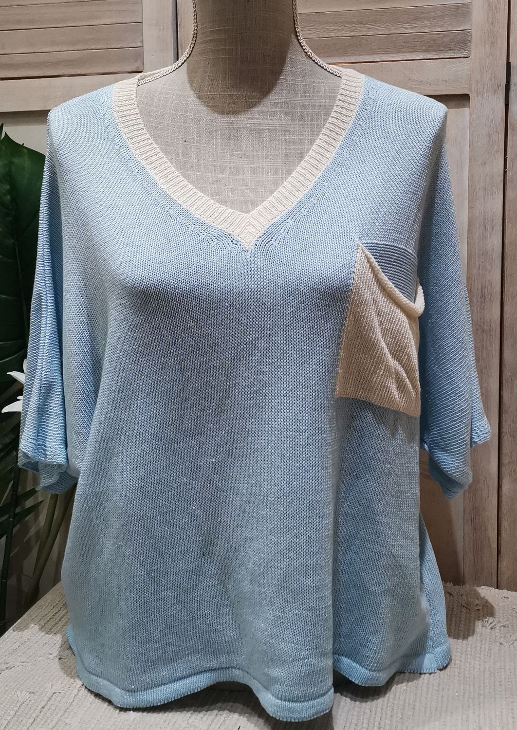 Pull bleu ciel et blanc