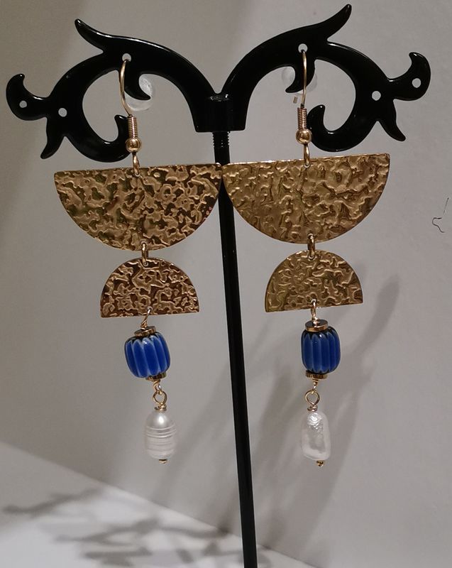Boucles d&#39;oreilles en acier inoxydable, beige dorée ,bleues et blanche