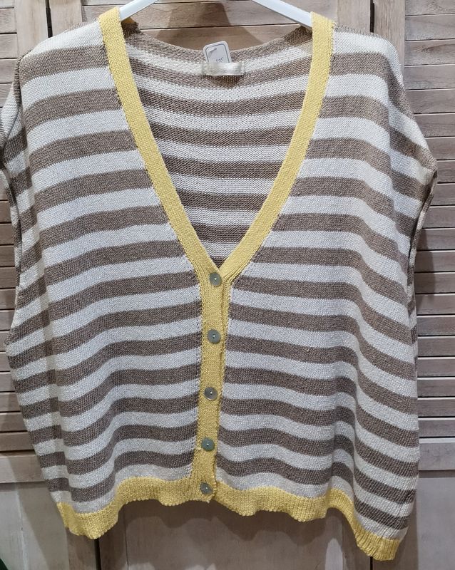 Gilet à rayures beige et camel