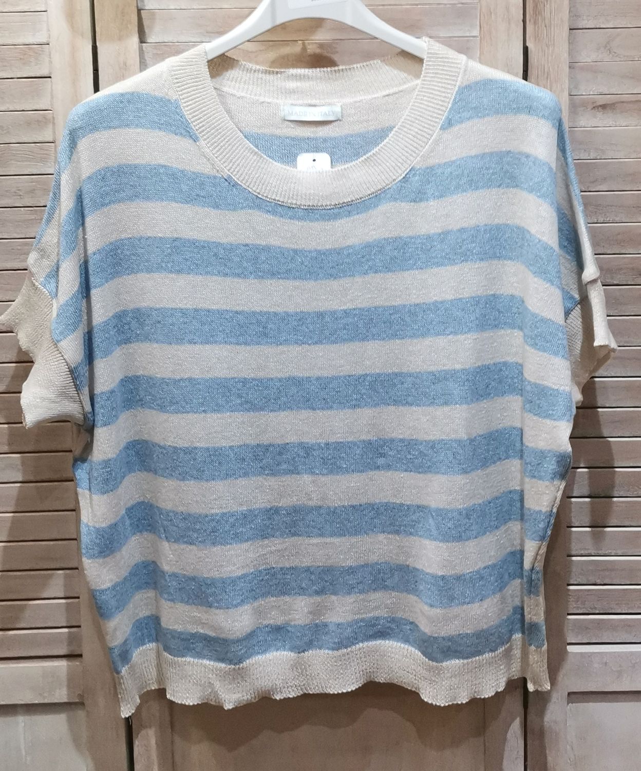 Pull à rayures beige et bleu