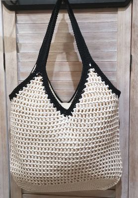 Sac beige et noir