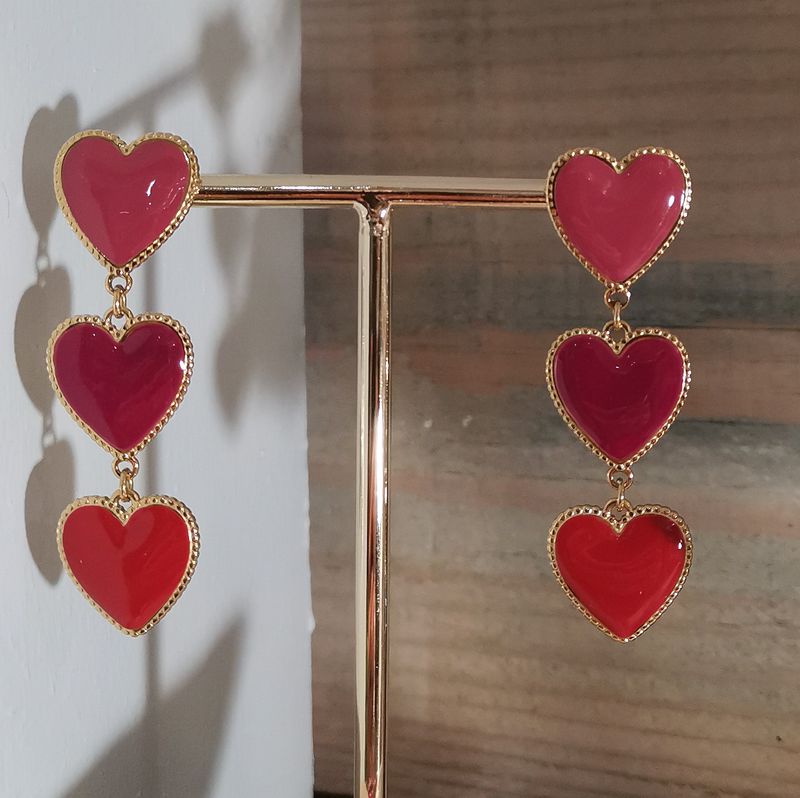 Boucles d&#39;oreilles en acier inoxydable, petits coeurs
