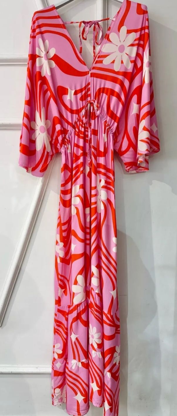 Robe longue bi-colore orange et fuschia avec ses marguerites