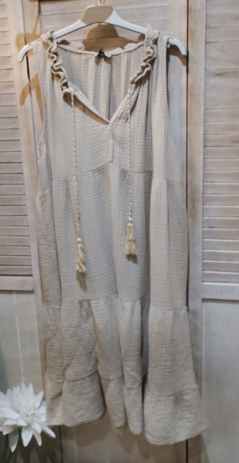 Robe beige en gaze de coton