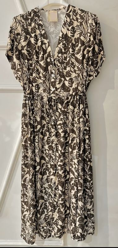 Robe beige et chocolat mi longue