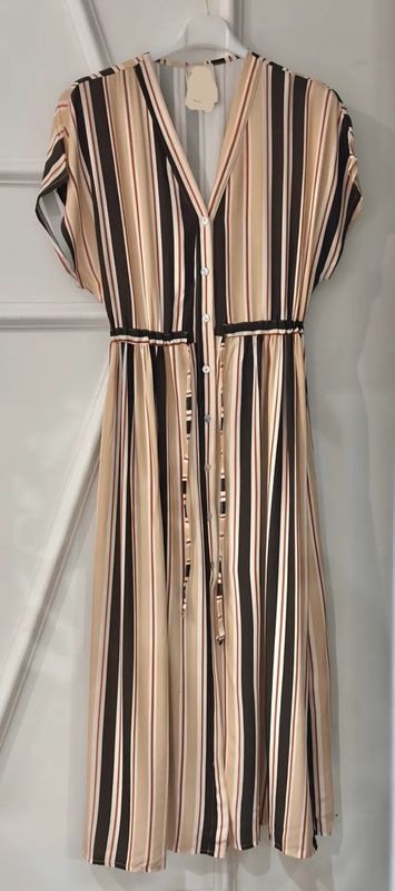 Robe mi longue à rayures