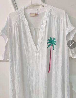 Robe longue blanche avec son palmier  vert