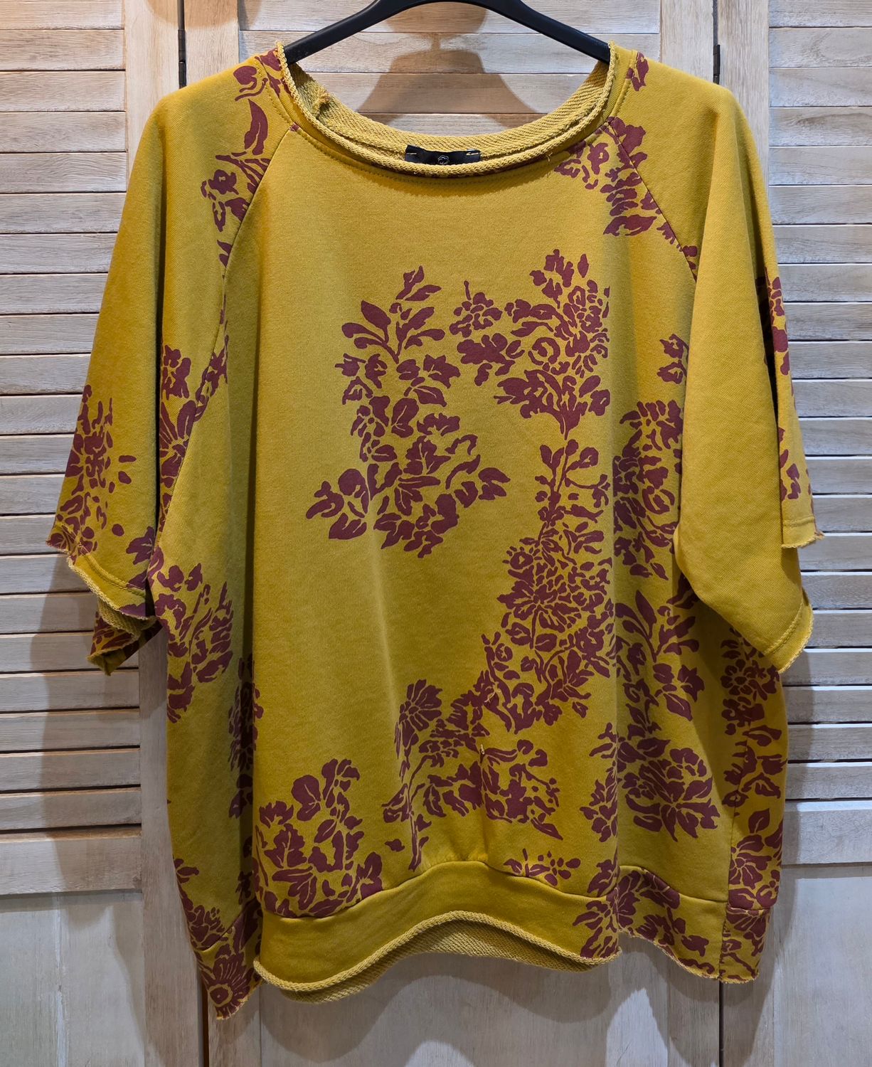 Sweat moutarde fleuris
