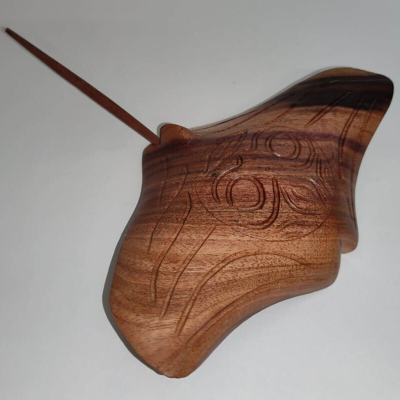 Wooden carving of a Manta ray (Ry15-5) Marquesas Islands