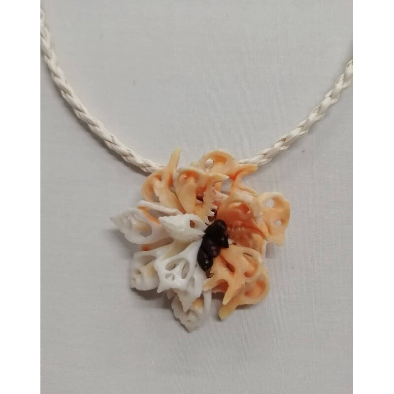 Shell necklace - 3