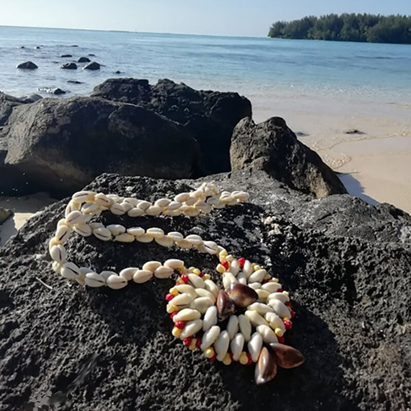 Jewelry - Nacre and shell necklaces from Tahiti
