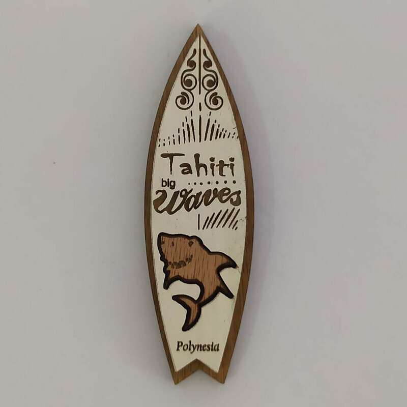 Magnet en bois - Surf de Tahiti requin