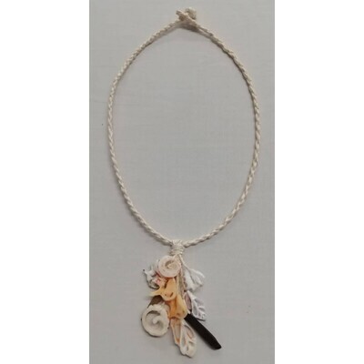 Shell necklace - 9