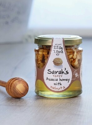 Sarah&#39;s Tasty Acacia Honey with Walnuts