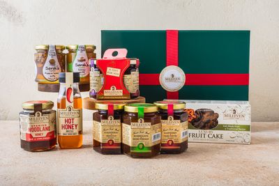(Large Box) - Share The Magic of Mileeven