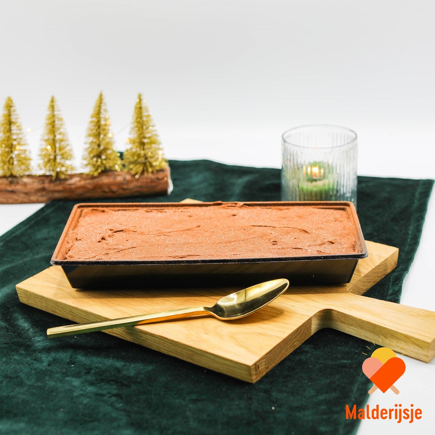 Tiramisu amaretto lange vingers in schaal