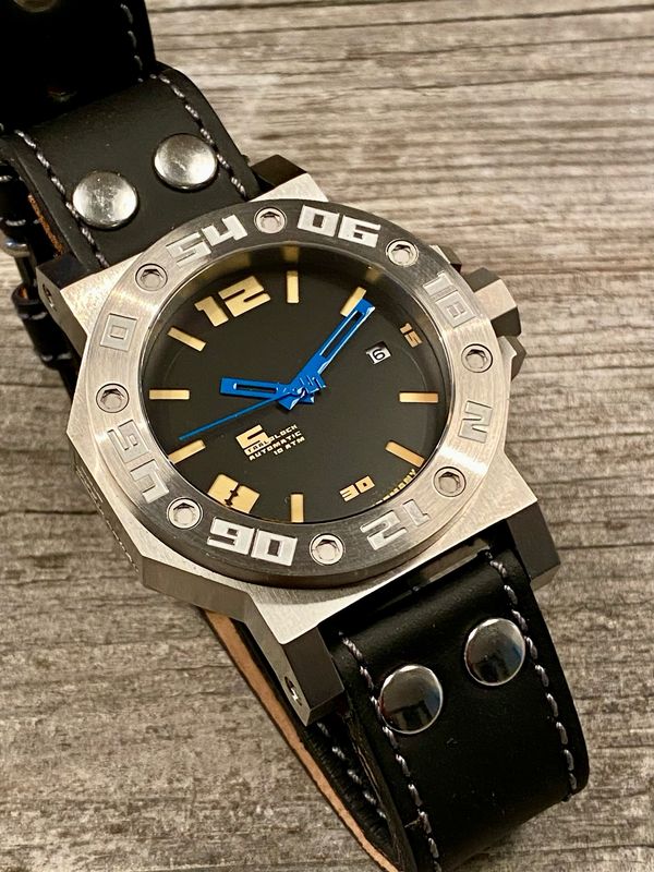 No. 1 - Aviator Flieger mit Leder Armband No. 1 - Aviator Flieger mit Leder Armband