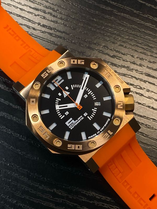 Super Size - Next Generation Bronze Vector Super Size - Next Generation Bronze Vector