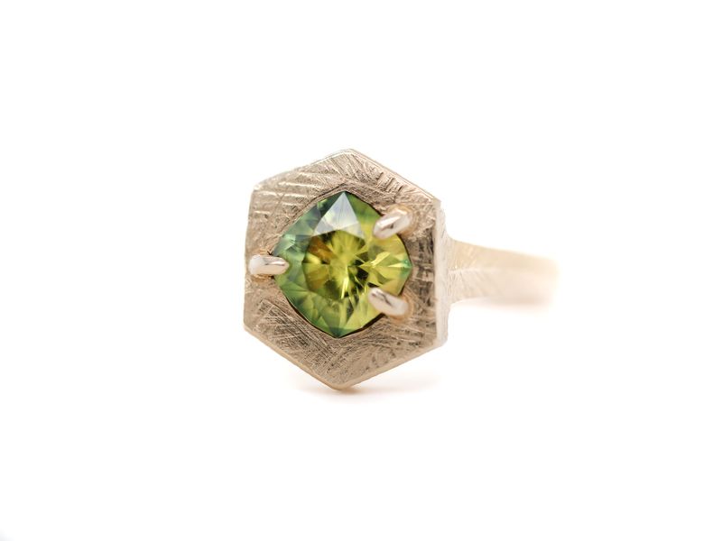 1.85 Ct Australian Sapphire Ring