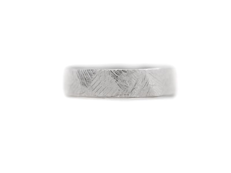 4.7 mm Platinum Band