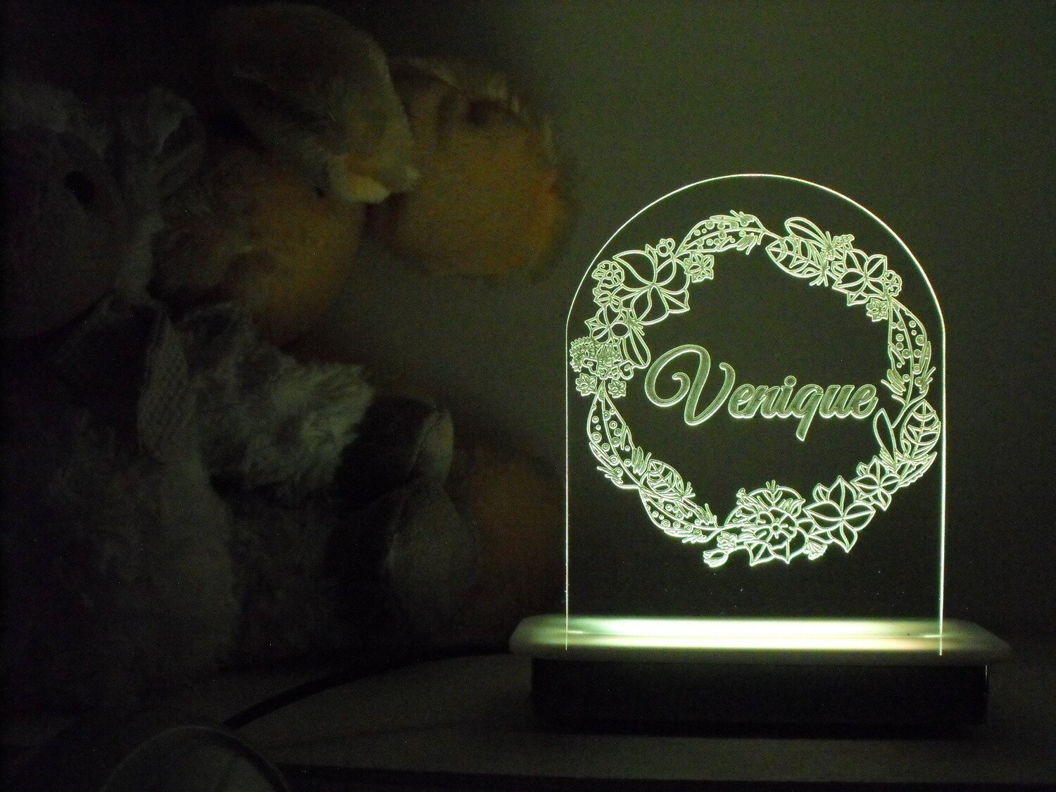 Feather Wreath Night Light